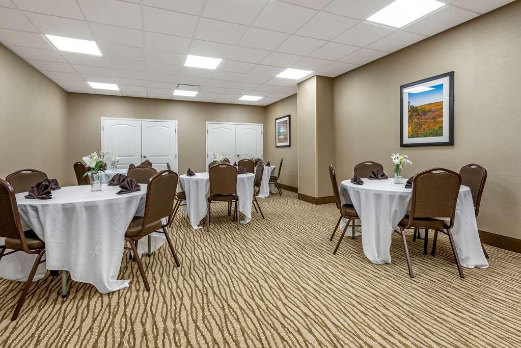 Comfort Inn Brewster Facilities photo